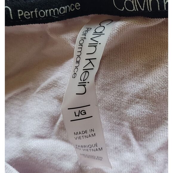 Calvin Klein Pink T-Shirt Stylish and Comfortable for Everyday Wear - Picture 3 of 3